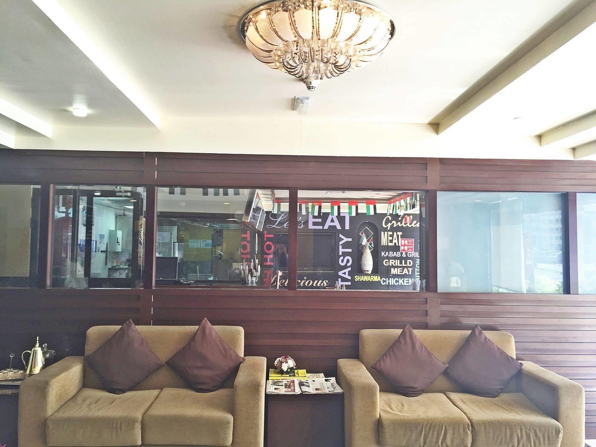 Ramee Rose Hotel Apartments Abu Dhabi Buitenkant foto