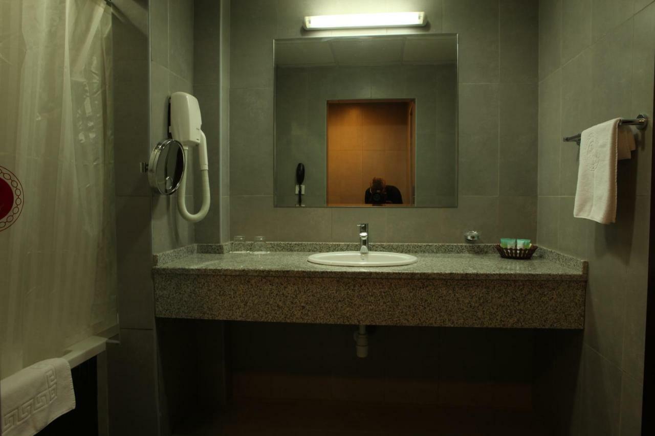Ramee Rose Hotel Apartments Abu Dhabi Buitenkant foto